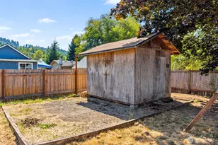 1239 Central Ave E, Tenino, WA 98589 - Photo 25