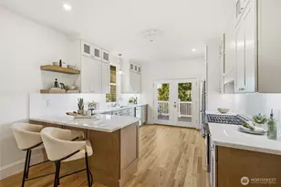 7717 2nd Ave NE, Seattle, WA 98115 - Photo 29