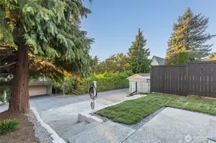7717 2nd Ave NE, Seattle, WA 98115 - Photo 35
