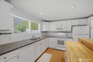 5603 240th St SW, Mountlake Terrace, WA 98043 - Photo 15
