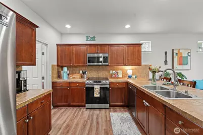 7810 Trails End Drive SE, Tumwater, WA 98501 - Photo 13