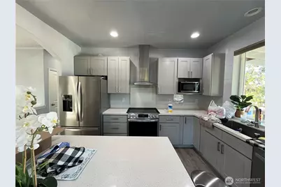 18120 5th Avenue S, Burien, WA 98148 - Photo 5
