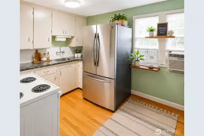 3820 14th Avenue S, Seattle, WA 98178 - Photo 3