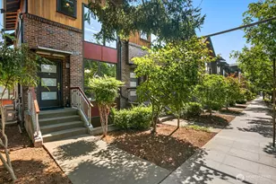 6542 32nd Ave NE, Seattle, WA 98115 - Photo 3