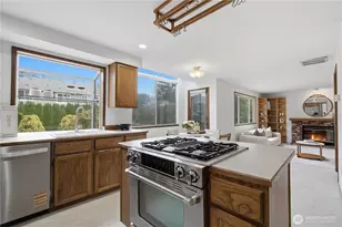 18228 NE 109th St, Redmond, WA 98052 - Photo 9
