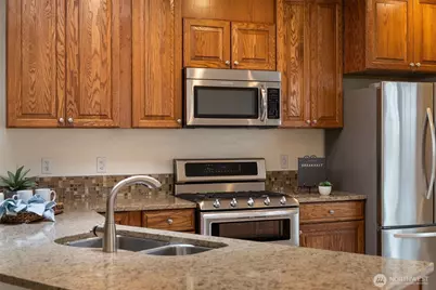 4718 Stratford Lane SE, Olympia, WA 98501 - Photo 9