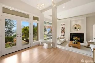 8144 W Mercer Way, Mercer Island, WA 98040 - Photo 3