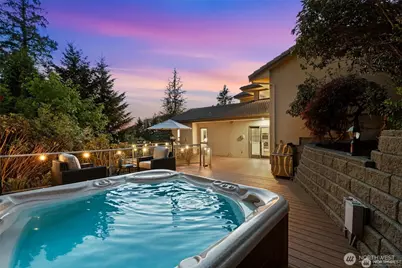 8144 W Mercer Way, Mercer Island, WA 98040 - Photo 35