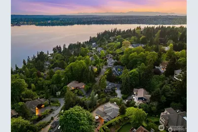 8144 W Mercer Way, Mercer Island, WA 98040 - Photo 39