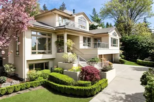 8144 W Mercer Way, Mercer Island, WA 98040 - Photo 1