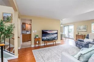 15111 Sunwood Blvd, Tukwila, WA 98188 - Photo 3
