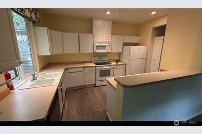 5329 236th Place SE #26-1, Issaquah, WA 98029 - Photo 3