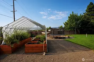 8831 NE Hillcrest Dr, Moses Lake, WA 98837 - Photo 35