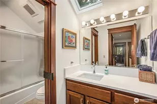 1815 102nd Pl SE, Bellevue, WA 98004 - Photo 13