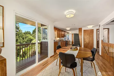 5813 SW Horton Street, Seattle, WA 98116 - Photo 7