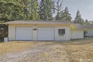 8411 SW 173rd Ave, Rochester, WA 98579 - Photo 3