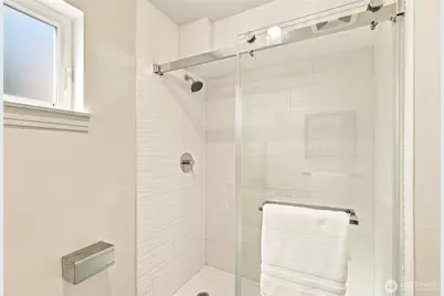 6945 Ellis Avenue S, Seattle, WA 98108 - Photo 25