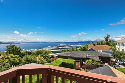 1411 10th Avenue W, Seattle, WA 98119 - Photo 1