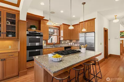 1411 10th Avenue W, Seattle, WA 98119 - Photo 23
