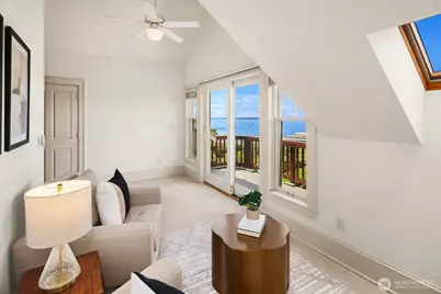1411 10th Avenue W, Seattle, WA 98119 - Photo 27