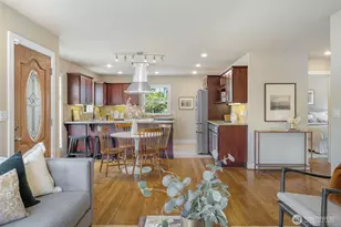 8804 5th Ave NE, Seattle, WA 98115 - Photo 5
