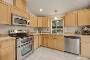7007 198th St E, Spanaway, WA 98387 - Photo 13