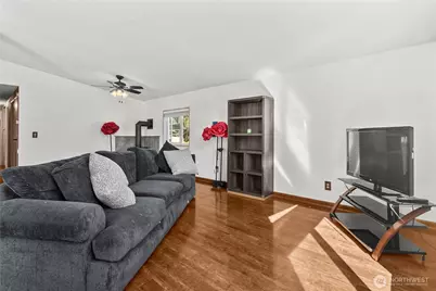 21716 146th Street E, Bonney Lake, WA 98391 - Photo 7