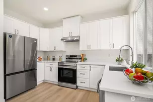 24270 SE 11th Pl, Sammamish, WA 98075 - Photo 19