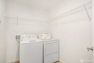 24270 SE 11th Pl, Sammamish, WA 98075 - Photo 23