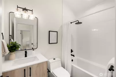 14338 Bagley Avenue N #unit B, Seattle, WA 98133 - Photo 19