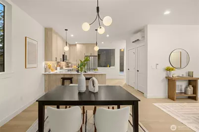 14338 Bagley Avenue N #unit B, Seattle, WA 98133 - Photo 9
