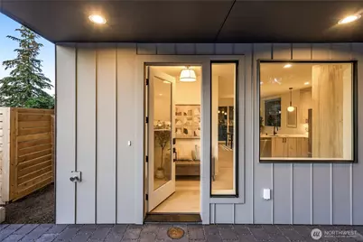 14338 Bagley Avenue N #unit B, Seattle, WA 98133 - Photo 5