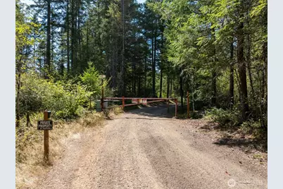2461 W Hanks Lake Road, Shelton, WA 98584 - Photo 21