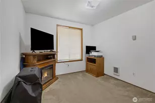 21817 48th Ave Ct E, Spanaway, WA 98387 - Photo 11