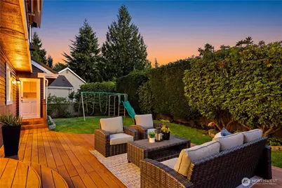 4511 173rd Avenue SE, Bellevue, WA 98006 - Photo 9