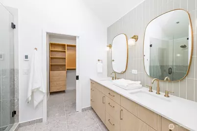 2011 NE 123rd Street, Seattle, WA 98125 - Photo 21
