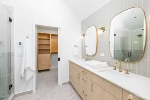 2011 NE 123rd St, Seattle, WA 98125 - Photo 21