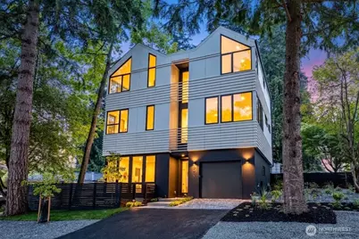2011 NE 123rd Street, Seattle, WA 98125 - Photo 1