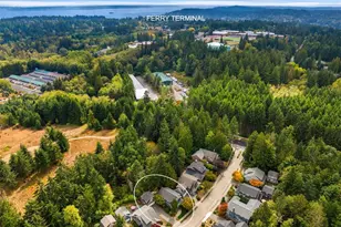 8966 North Town Dr NE, Bainbridge Island, WA 98110 - Photo 37
