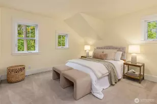 8966 North Town Dr NE, Bainbridge Island, WA 98110 - Photo 23