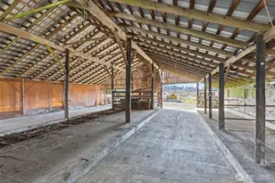 957 W State Route 4, Cathlamet, WA 98612 - Photo 11