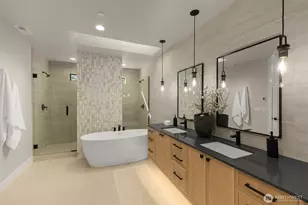 615 & 617 13th Ave W, Kirkland, WA 98033 - Photo 17