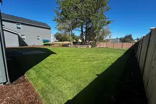 721 129th St E, Tacoma, WA 98445 - Photo 23