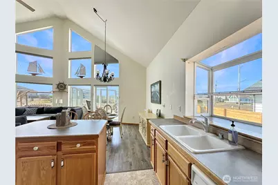 1050 Ocean Shores Boulevard, Ocean Shores, WA 98569 - Photo 11