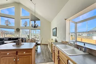 1050 Ocean Shores Blvd, Ocean Shores, WA 98569 - Photo 11
