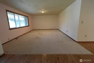5204 53rd St W, University Place, WA 98467 - Photo 7