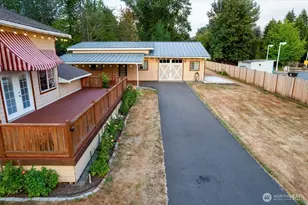 209 Emery Ave N, South Prairie, WA 98385 - Photo 17