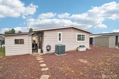 1402 22nd Street NE #300, Auburn, WA 98002 - Photo 35