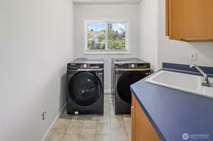 7208 8th Ave NE, Seattle, WA 98115 - Photo 33