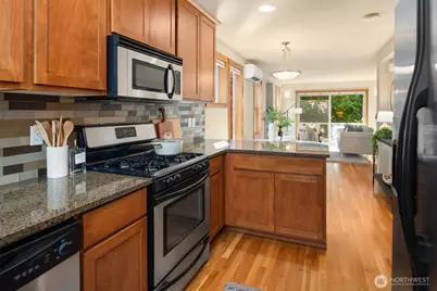 2340 44th Avenue SW #C, Seattle, WA 98116 - Photo 11